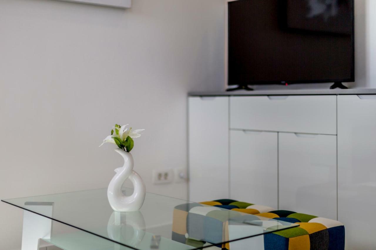 Studio Apartments Twins Split Bagian luar foto