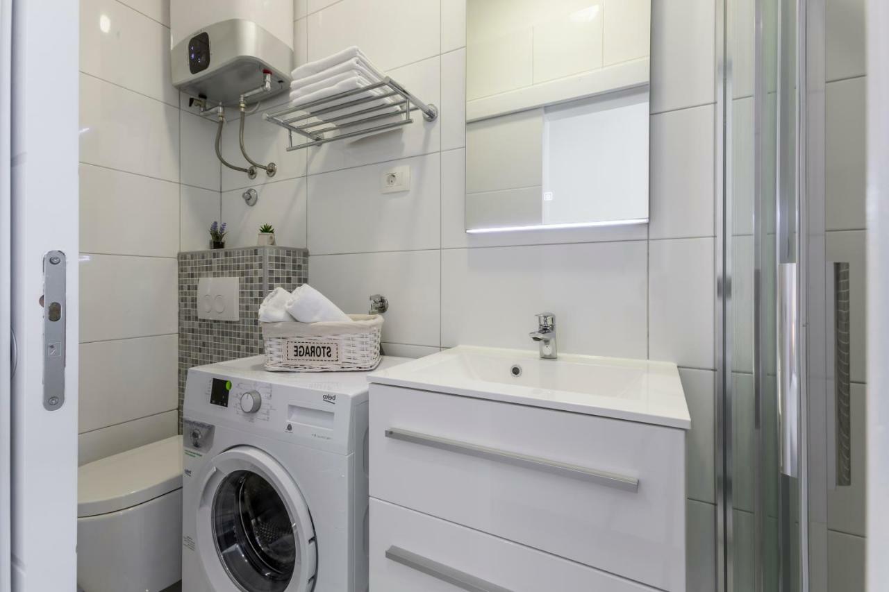 Studio Apartments Twins Split Bagian luar foto