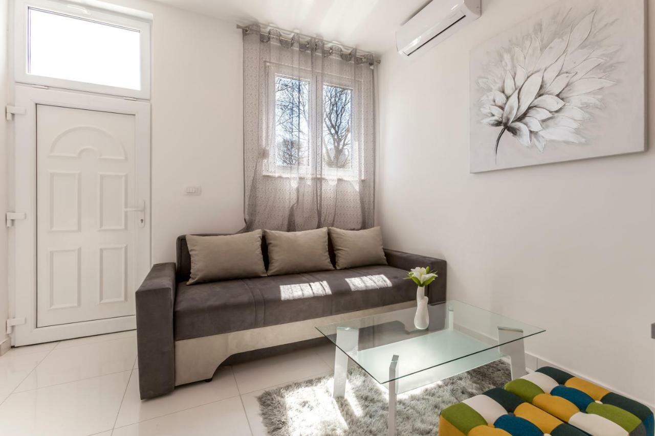 Studio Apartments Twins Split Bagian luar foto