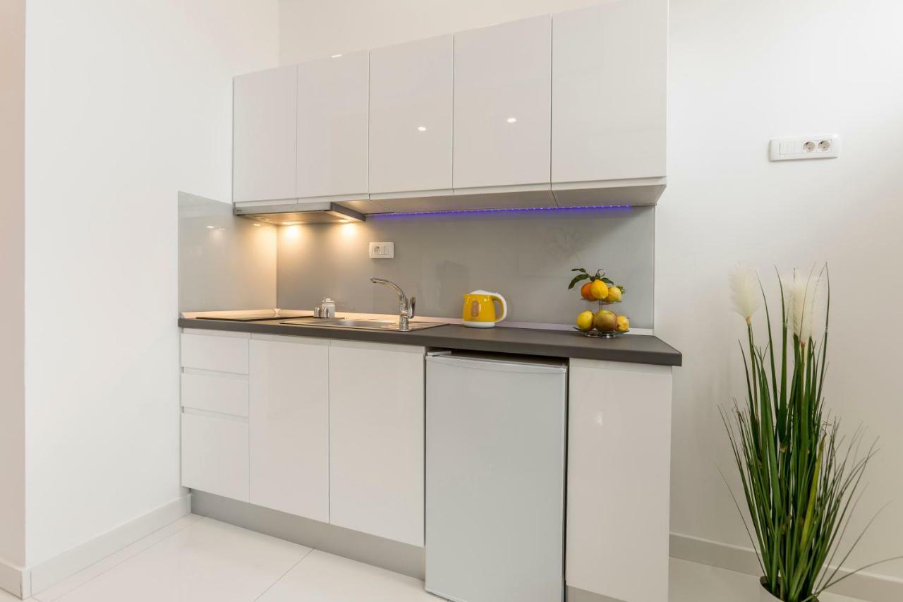 Studio Apartments Twins Split Bagian luar foto