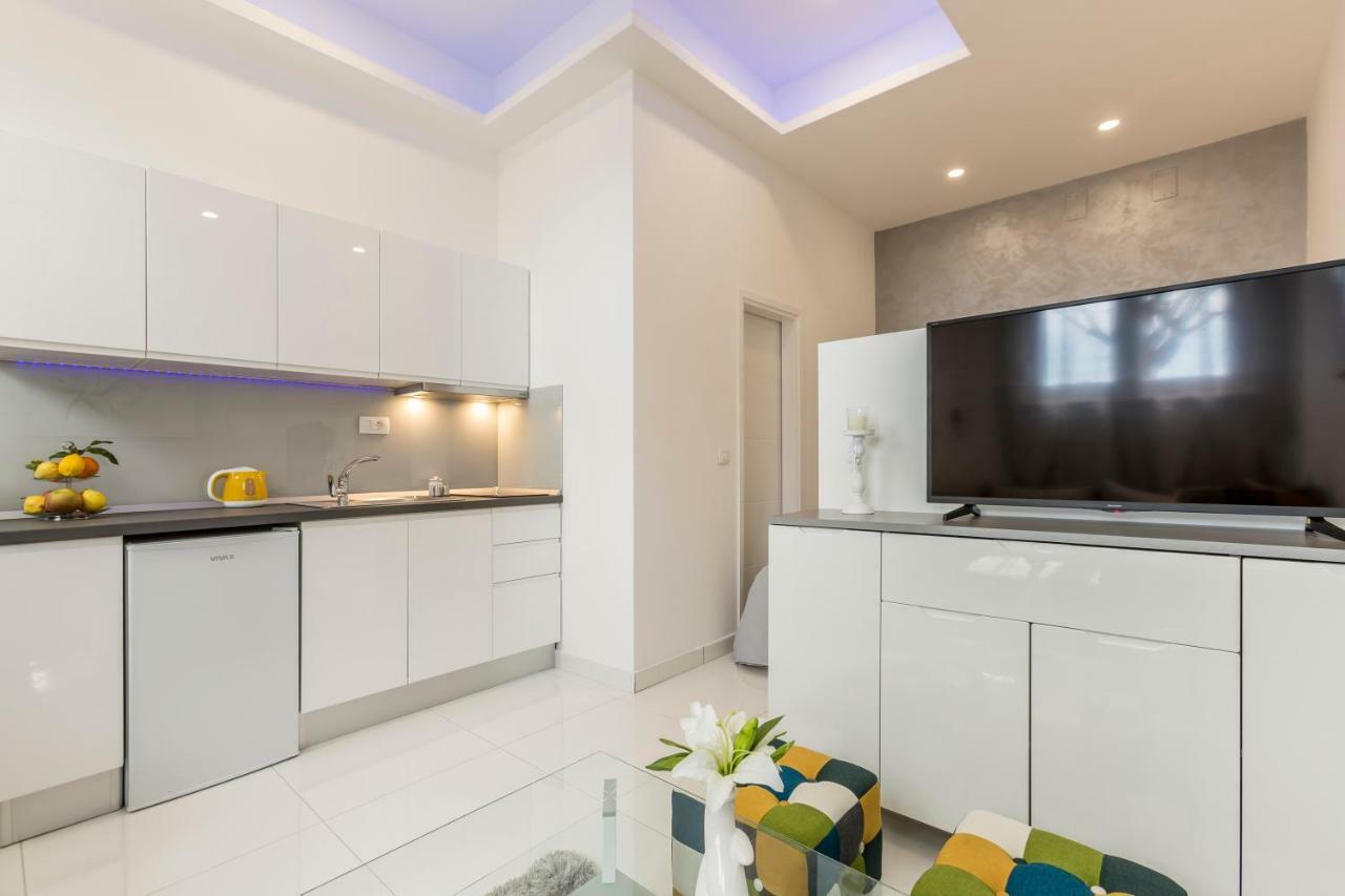 Studio Apartments Twins Split Bagian luar foto